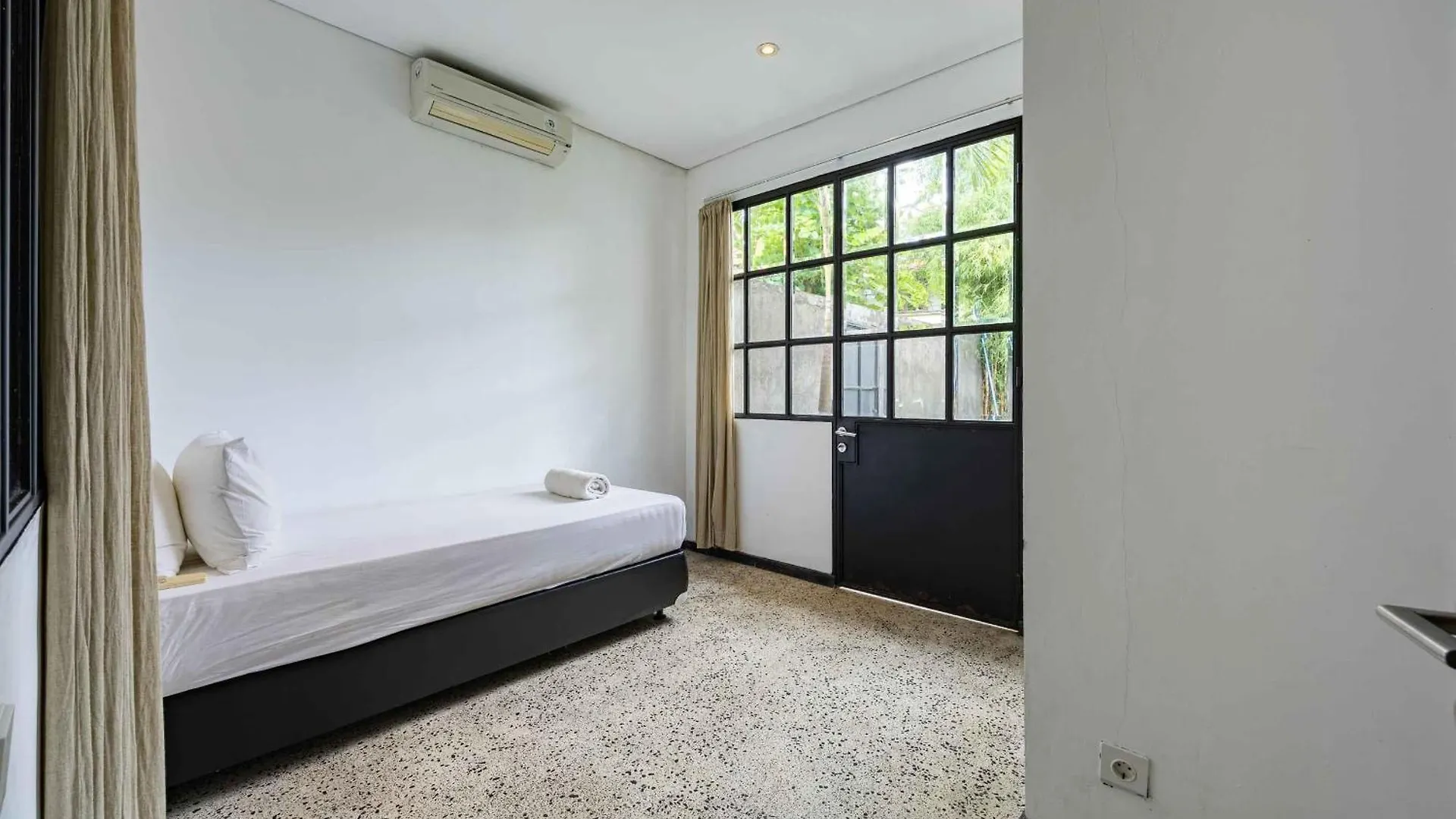Villa Tupai - Best Location 3Br With Ac Living Room, 600M To Berawa Beach, Perfect For Surfers チャングー インドネシア