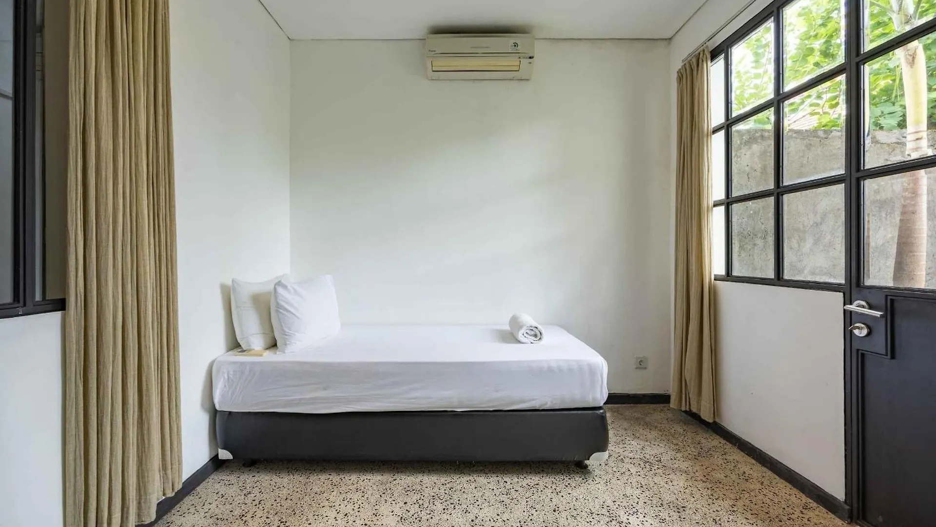 Villa Tupai - Best Location 3Br With Ac Living Room, 600M To Berawa Beach, Perfect For Surfers チャングー 0*,