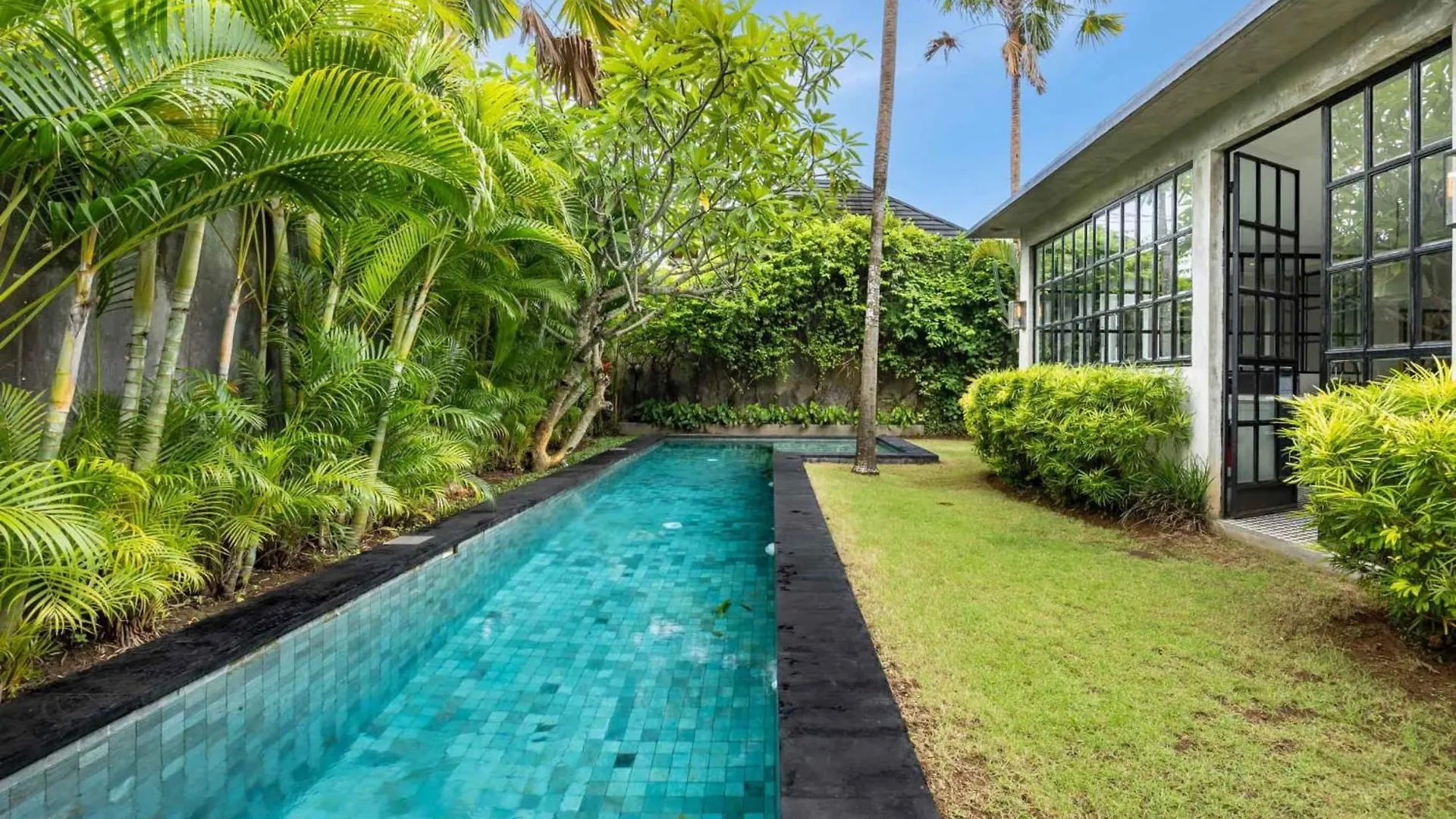 Villa Tupai - Best Location 3Br With Ac Living Room, 600M To Berawa Beach, Perfect For Surfers Canggu   Canggu (Bali)