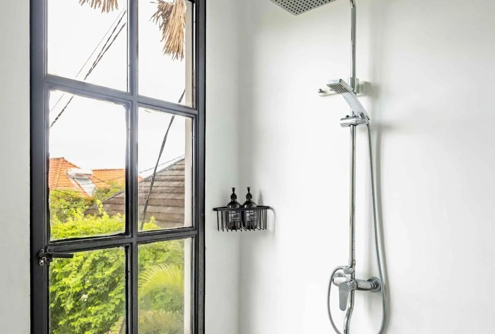 Villa Tupai - Best Location 3Br With Ac Living Room, 600M To Berawa Beach, Perfect For Surfers Canggu